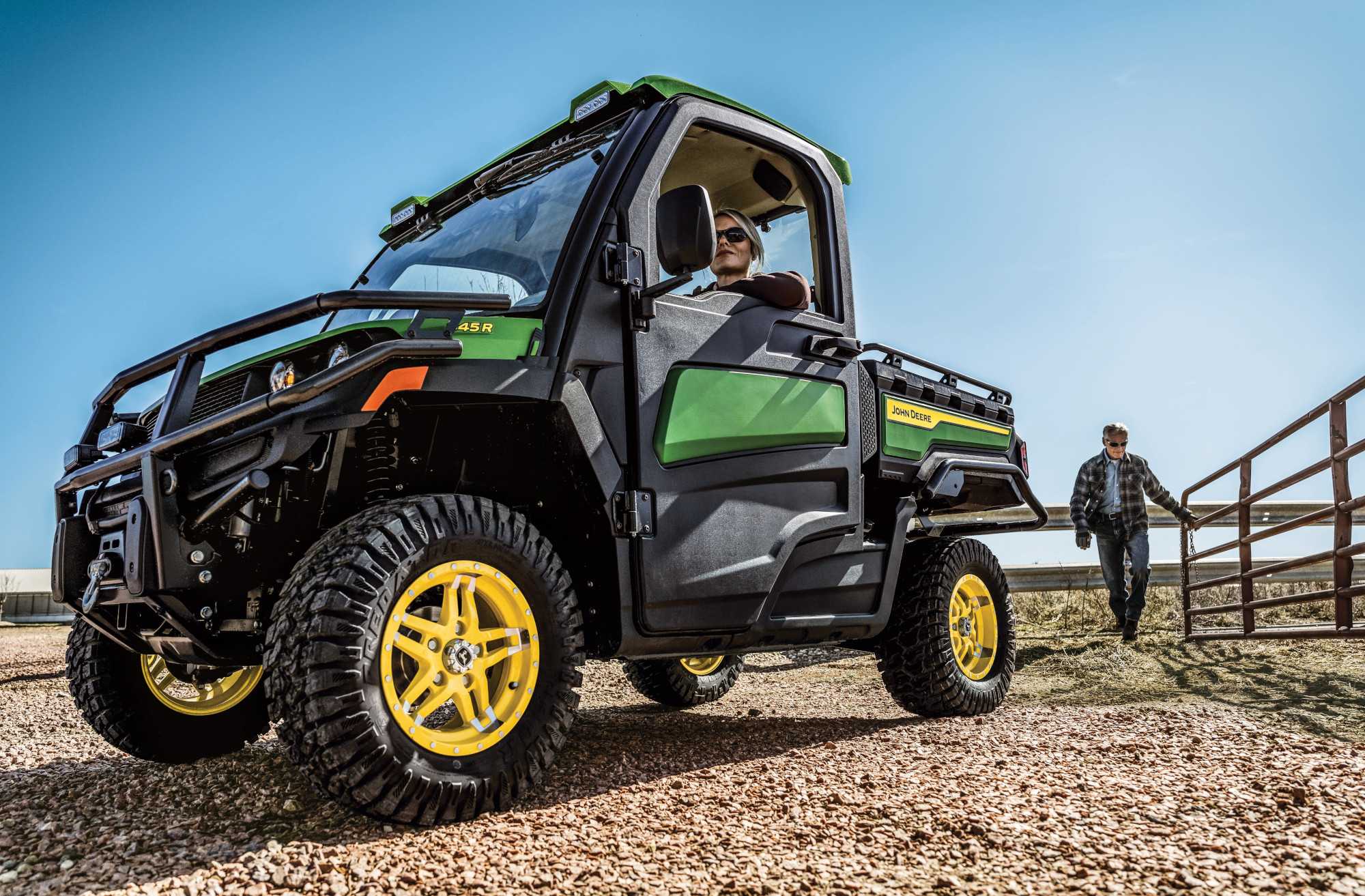 John Deere X350 Lawn Tractor