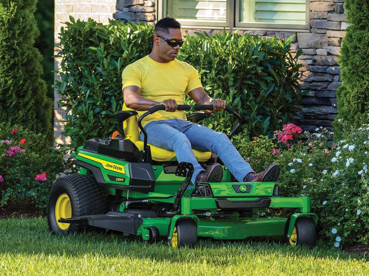 John Deere Z330R
