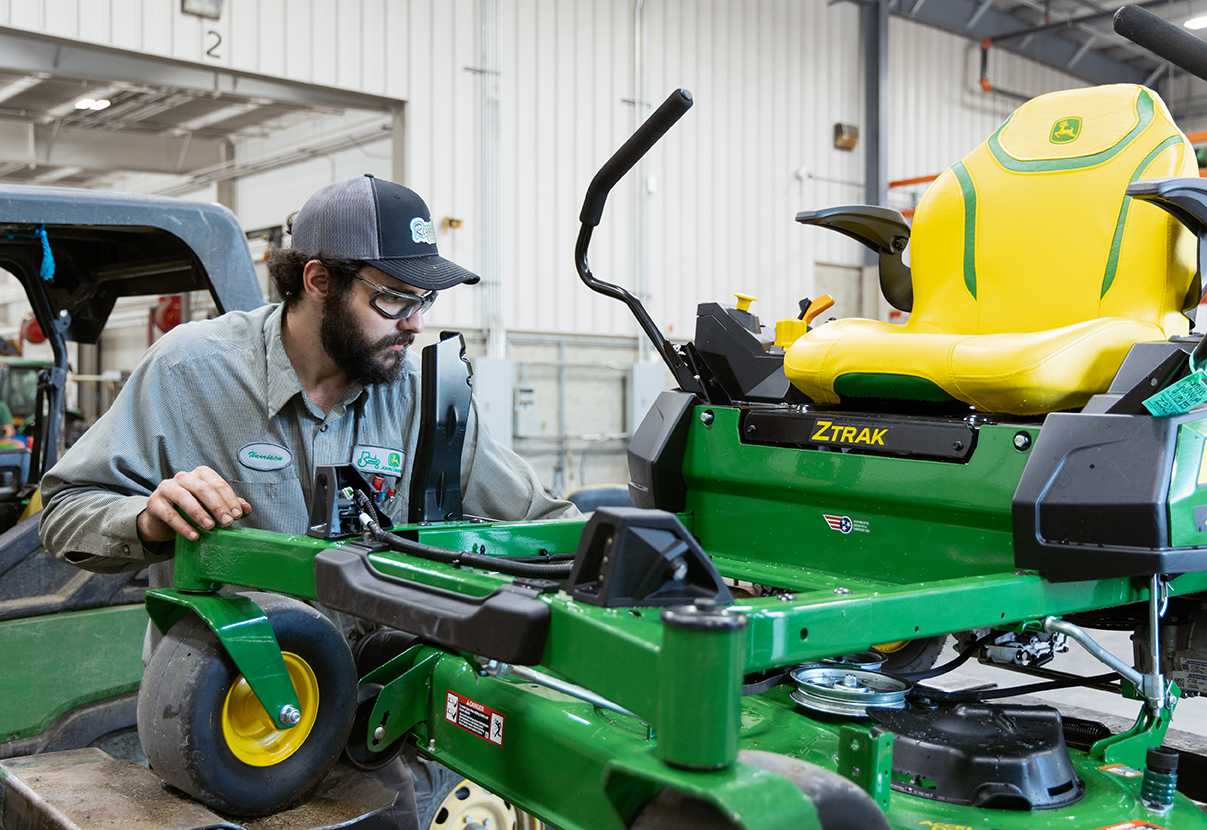 Reynolds Technician Zero-Turn Mower